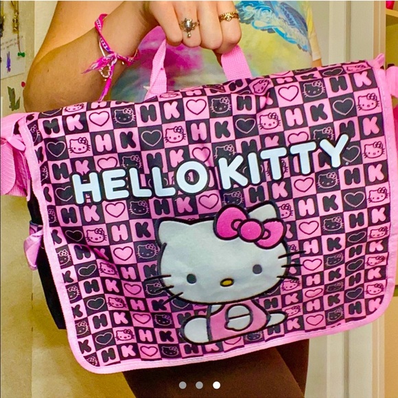 COPY - hello kitty purse - Picture 3 of 3